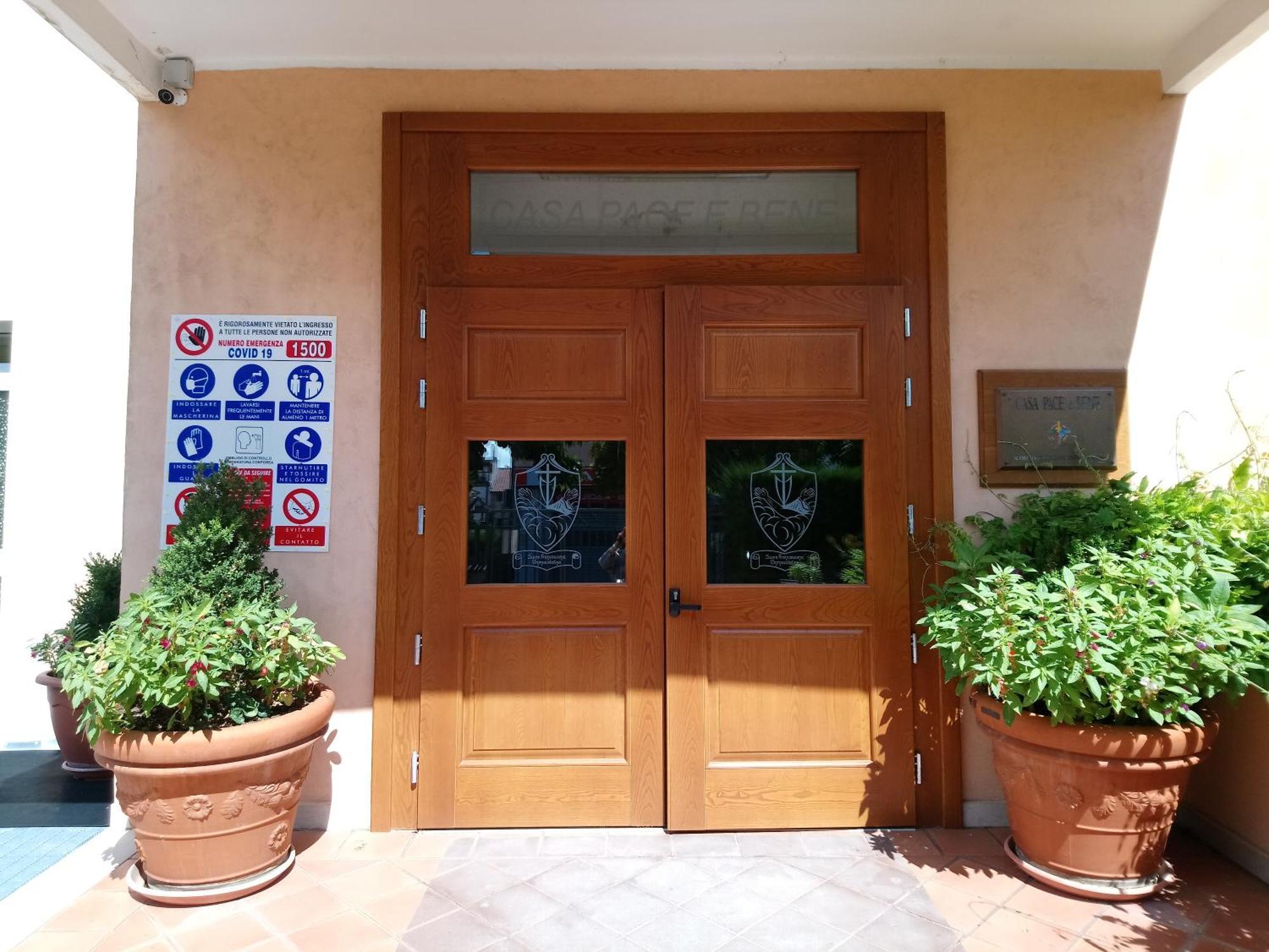 casapaceebene Hotel San Giovanni Rotondo Bagian luar foto